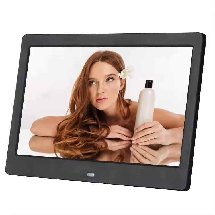 LUKETO® digitális fotó/videó keret, 10 hüvelykes LCD kijelző, 32 GB-os Micro SD kártya, USB és Micro SD interfész, 1024x600 felbontás, 16:9, Fotó/Videó funkciók, Diavetítés és beépített hangszórók, Állvány, Távirányító, Fekete