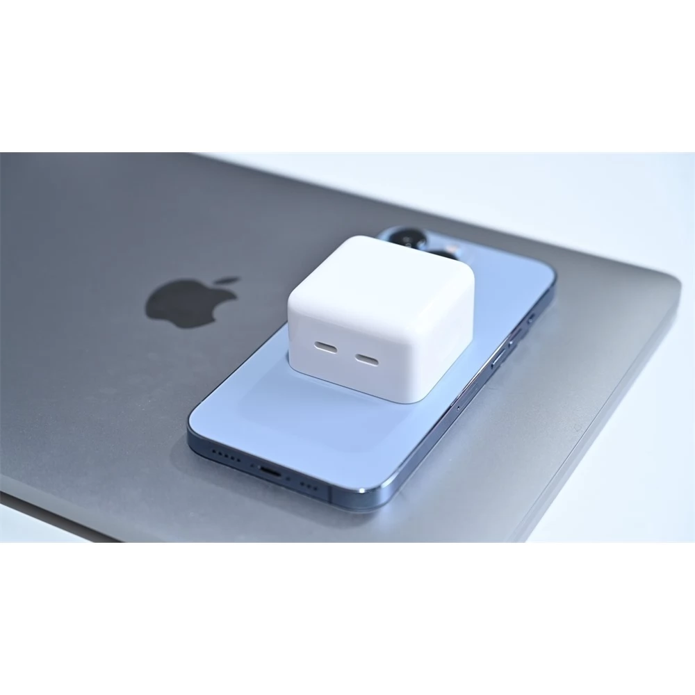 BH BH1387 35W USB hálózati töltő fehér