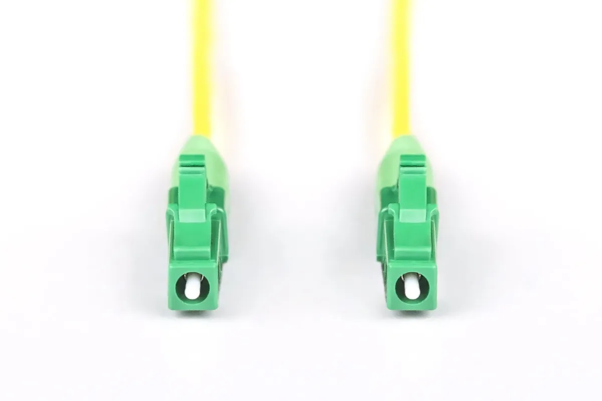 DIGITUS Fiber Optic LC/APC Összekötő Sárga 15m DK-2933-15-APC-SX