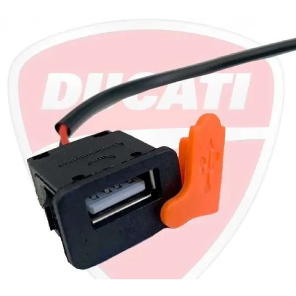 DUCATI Pro 3 USB csatlakozó port