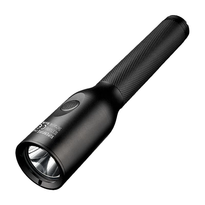 SUPERFIRE D6 zseblámpa 220lm